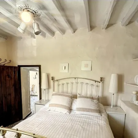 Casita Ermita Pueblo Mijas